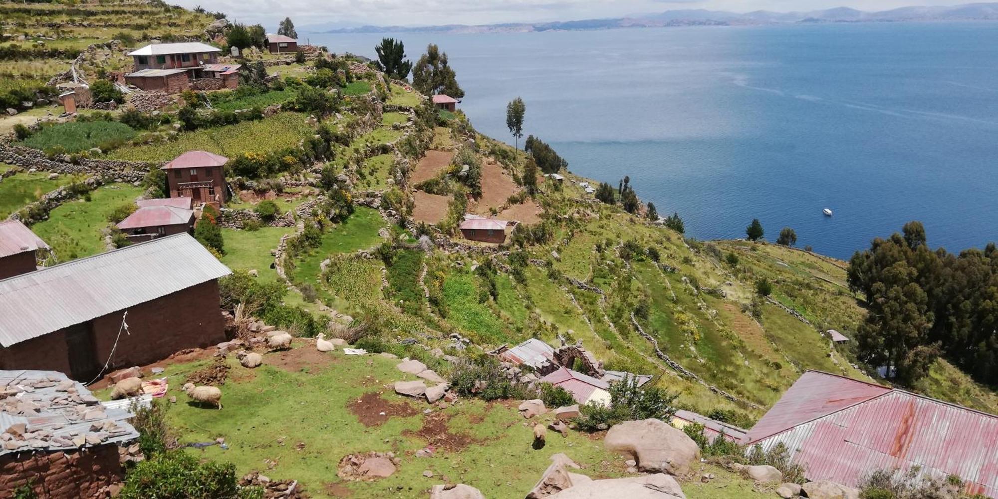 Taquile Hospedaje Mario Huillanopampa Exterior photo