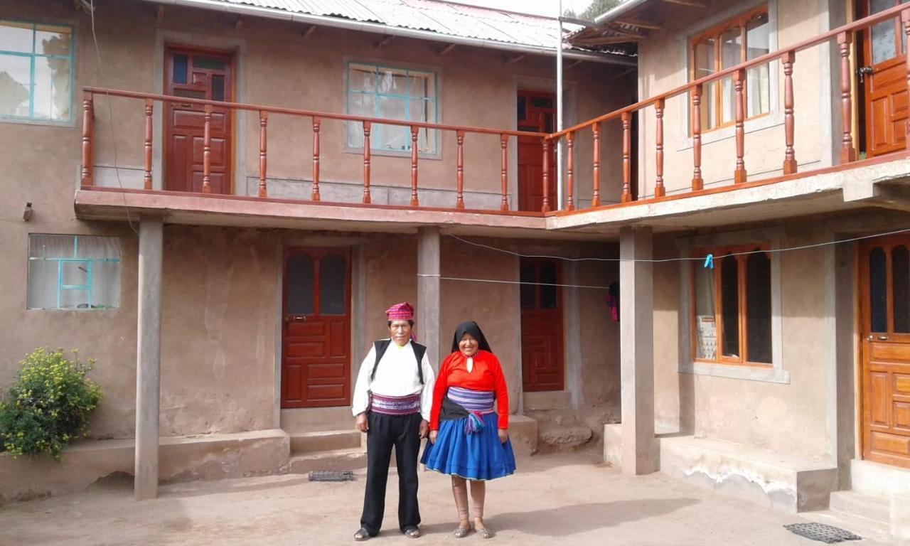Taquile Hospedaje Mario Huillanopampa Exterior photo