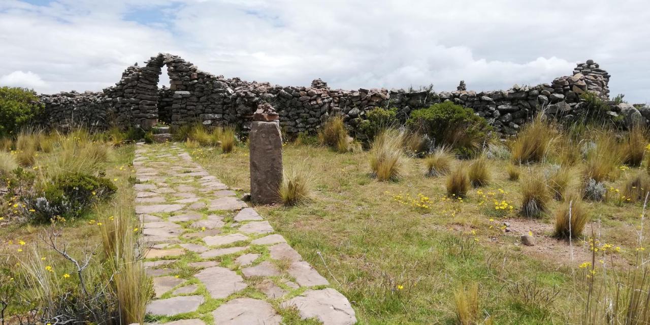Taquile Hospedaje Mario Huillanopampa Exterior photo